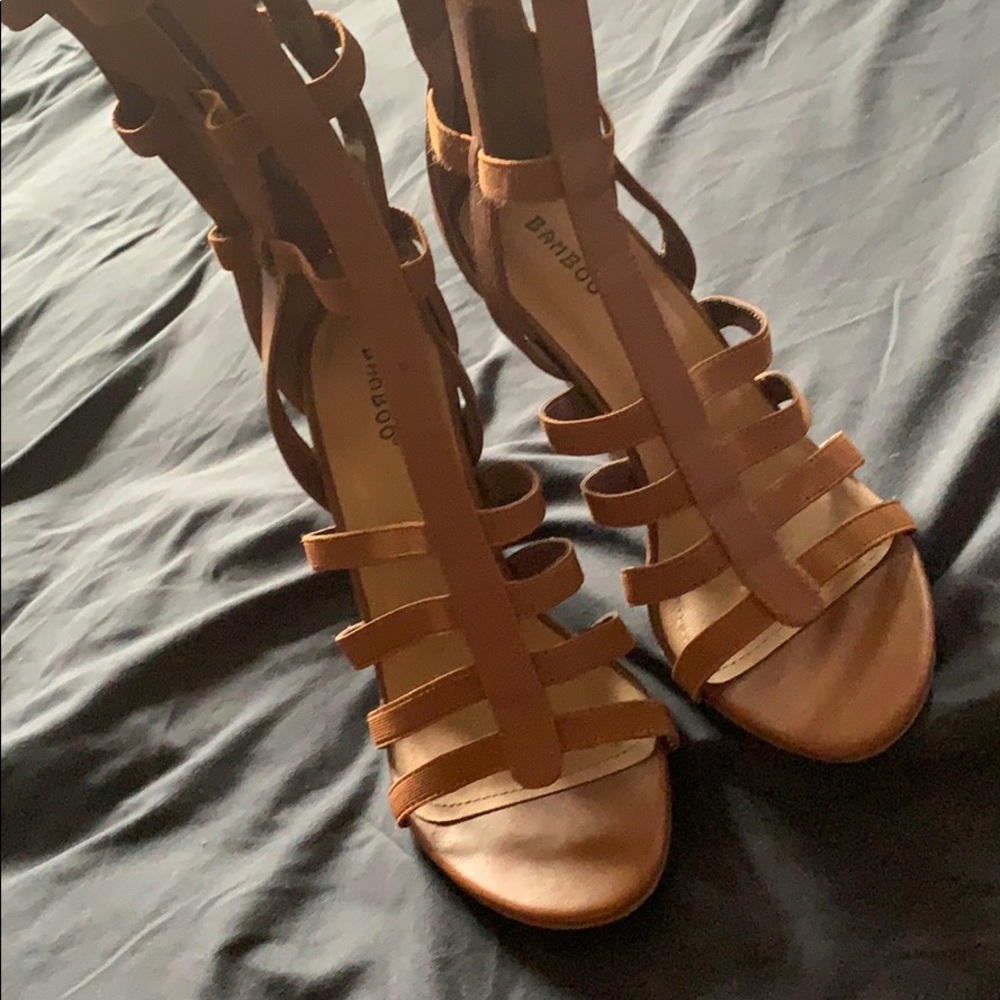 Sandals - Picture 2 of 3